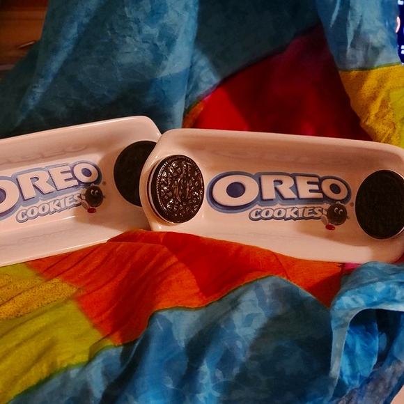 Pair of Vintage Oreo Cookie Ice Cream/Sundae/Dessert Dishes - Picture 4 of 9